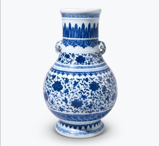 古玩陶瓷青花尊拍賣(mài)，當(dāng)前價(jià)格39800元