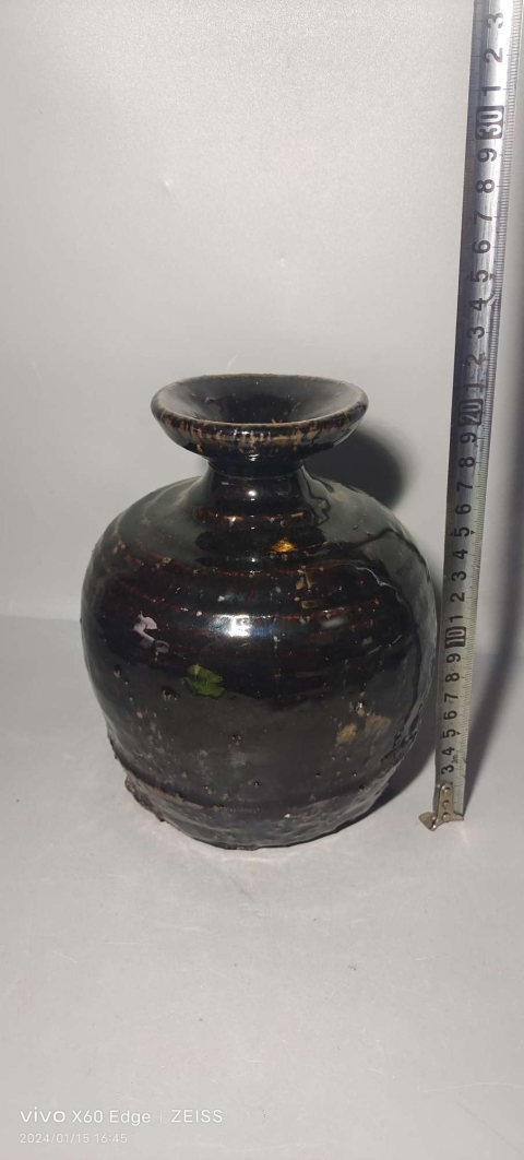 古玩陶瓷明末烏金黑釉瓶拍賣,當前價格136元
