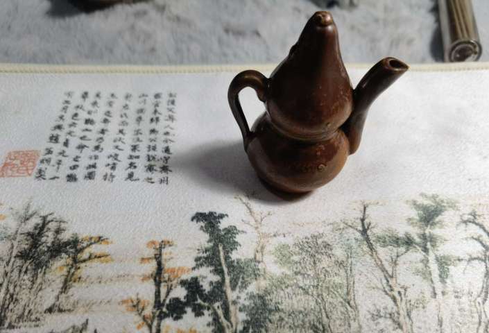 古玩陶瓷精品明清紫金釉瓷葫蘆（黑神話悟空-腰帶金紅葫蘆）拍賣，當前價格2200元
