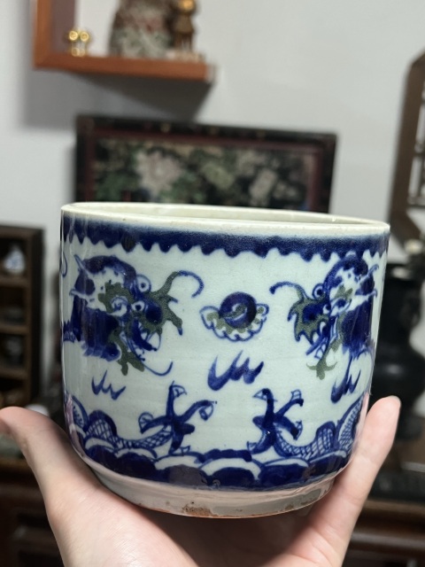 古玩陶瓷清代青花加彩趕珠龍紋筒式爐拍賣，當(dāng)前價格2200元