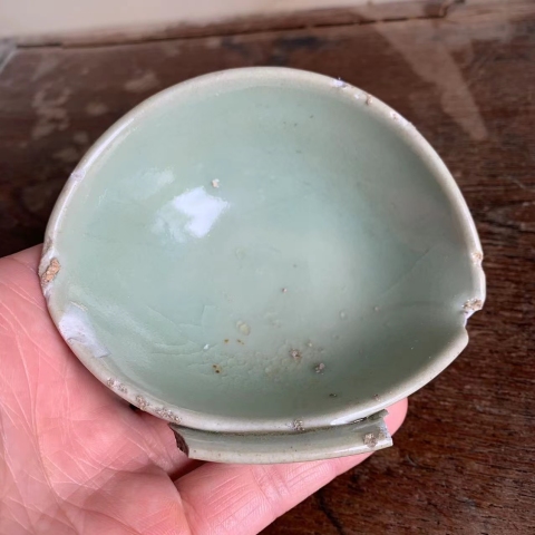 古玩陶瓷元代龍泉青瓷茶盞拍賣,當(dāng)前價(jià)格298元