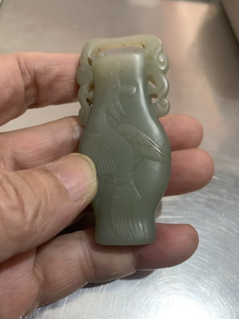 古玩玉器和田玉雕“龍鳳紋瓶”拍賣,當前價格666元
