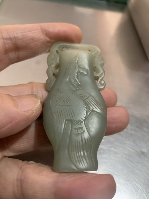 古玩玉器和田玉雕“龍鳳紋瓶”拍賣,當前價格666元