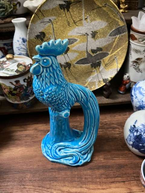 古玩陶瓷孔雀藍(lán)釉大公雞擺件拍賣(mài)，當(dāng)前價(jià)格888元
