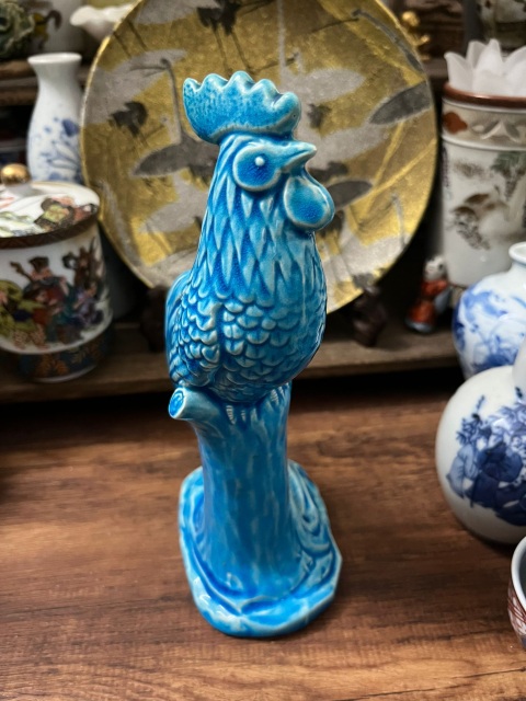 古玩陶瓷孔雀藍(lán)釉大公雞擺件拍賣(mài)，當(dāng)前價(jià)格888元
