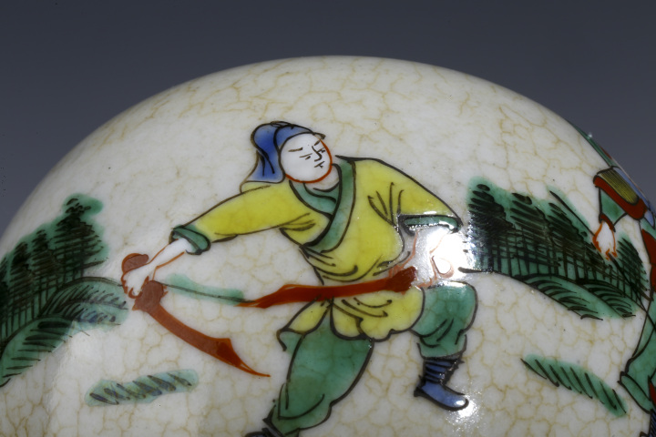 古玩陶瓷【全品】民國·哥釉五彩刀馬人物紋蓋罐拍賣,當前價格2600元