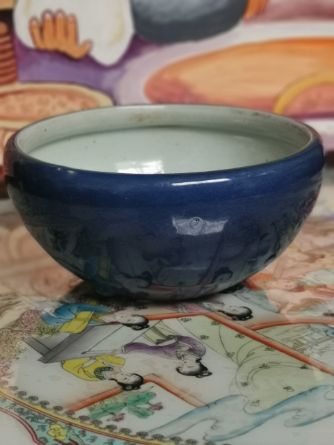 古玩陶瓷清中霽藍釉三足大號香爐拍賣，當(dāng)前價格1588元