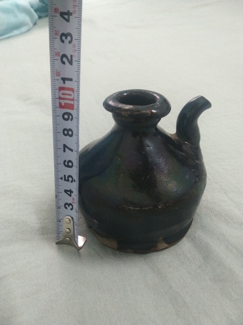 古玩陶瓷清早期.烏金黑釉酒壺160拍賣,當前價格160元