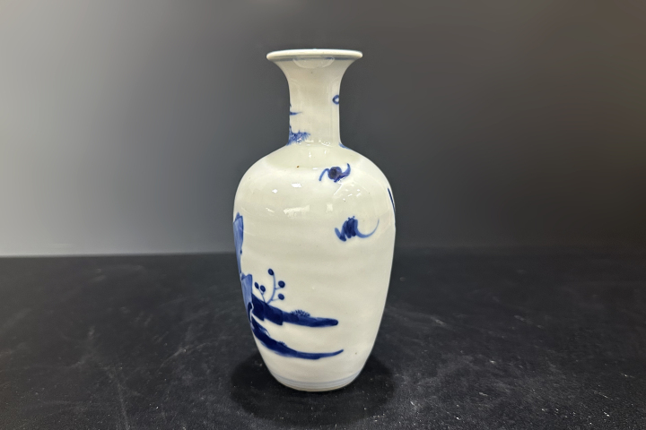古玩陶瓷光緒青花虎溪三笑紋萊菔賞瓶拍賣,當(dāng)前價格4588元