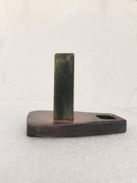 古玩雜項(xiàng)壽山石艾葉綠閑章拍賣，當(dāng)前價(jià)格3200元
