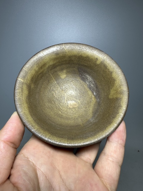 古玩陶瓷金元?青釉茶園拍賣,當(dāng)前價格2500元