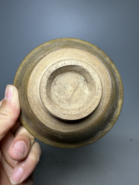 古玩陶瓷金元?青釉茶園拍賣,當(dāng)前價格2500元