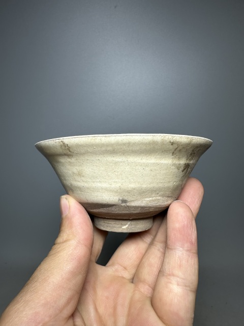 古玩陶瓷金元·白釉茶杯拍賣，當(dāng)前價(jià)格698元