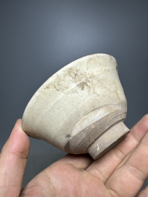 古玩陶瓷金元·白釉茶杯拍賣，當(dāng)前價(jià)格698元