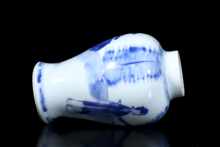 古玩陶瓷清康熙·青花仕女圖雞腿瓶拍賣，當前價格26000元