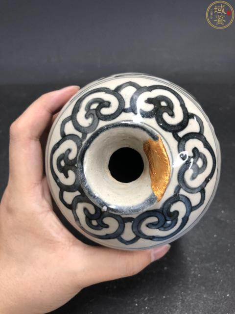 古玩陶瓷明萬歷青花祥云鳳紋梅瓶拍賣，當前價格38888元