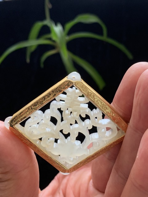 古玩玉器清代和田玉鏤雕八寶如意壽字牌拍賣(mài)，當(dāng)前價(jià)格48000元