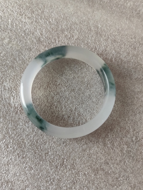 古玩玉器獨(dú)龍玉手鐲拍賣,當(dāng)前價(jià)格398元