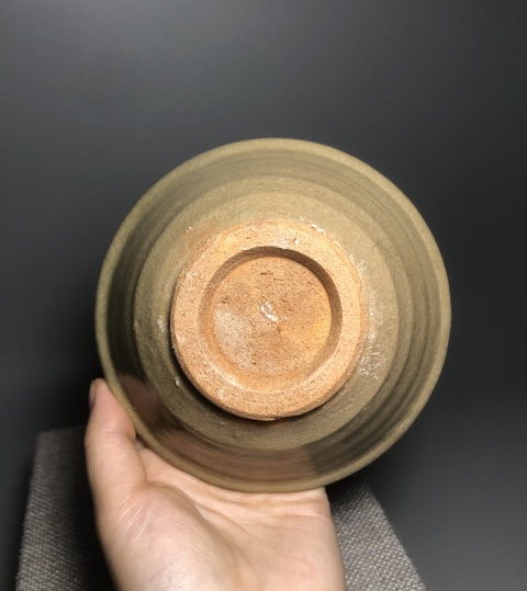 古玩陶瓷釉水一流龍泉青釉碗拍賣，當(dāng)前價(jià)格0元
