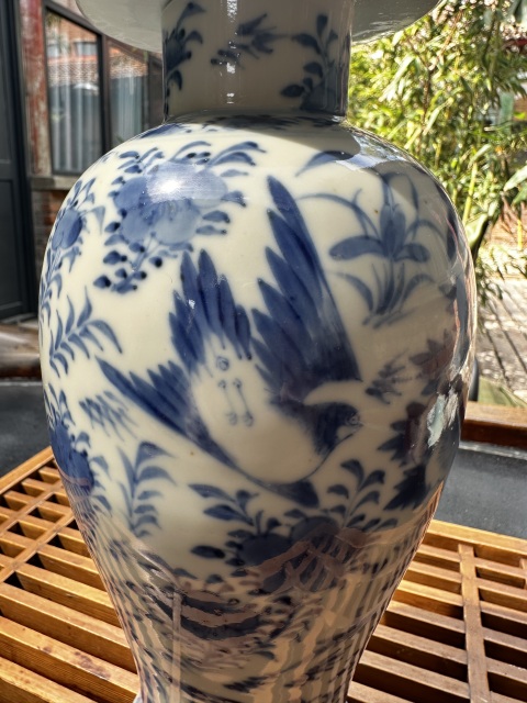 古玩陶瓷清晚細路花鳥紋青花大雞腿瓶拍賣,當前價格4555元