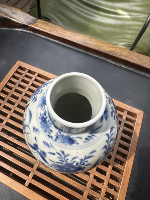 古玩陶瓷清晚細路花鳥紋青花大雞腿瓶拍賣,當前價格4555元