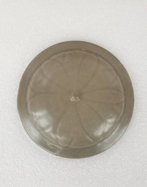古玩陶瓷龍泉蓮瓣紋蓋拍賣，當前價格600元