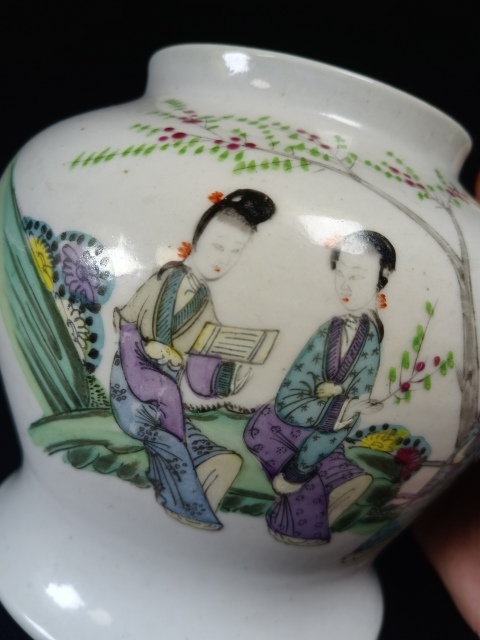 古玩陶瓷民國時(shí)期粉彩桃花美女人物仕女圖將軍罐，高14cm拍賣，當(dāng)前價(jià)格1000元