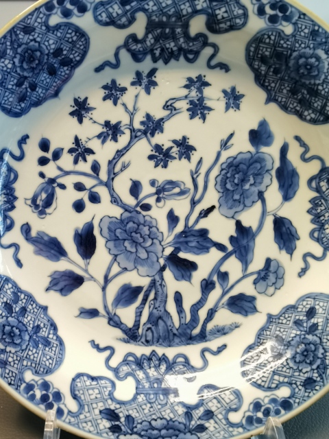 古玩陶瓷康熙頂級翠毛藍青花花卉紋折沿盤拍賣，當前價格2980元
