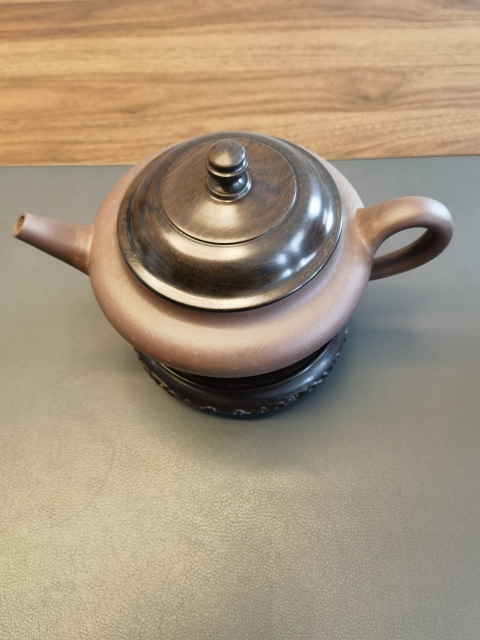 古玩雜項晚清名家宜興顧見文大紫砂壺拍賣,當前價格2600元