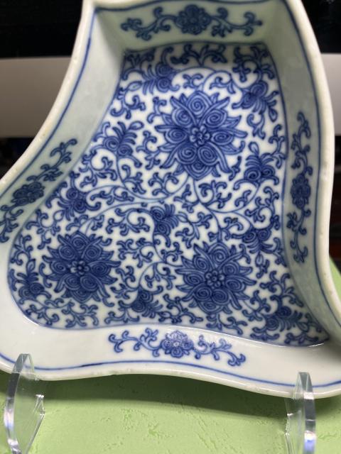 古玩陶瓷青花異形盤拍賣,當前價格800元