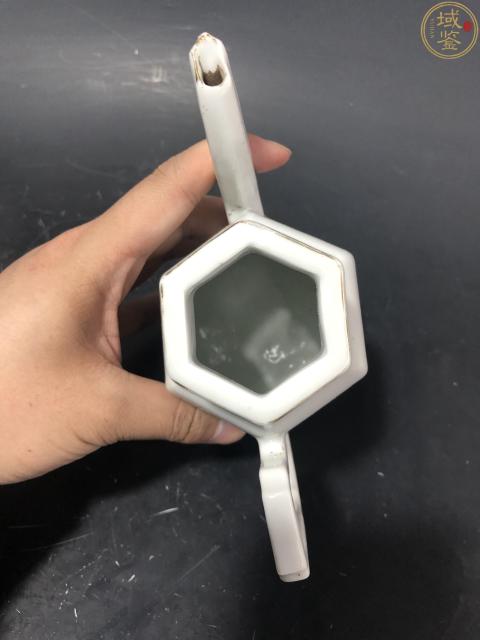古玩陶瓷江西瓷業公司官窯款粉彩花卉紋六方壺拍賣,當前價格2600元