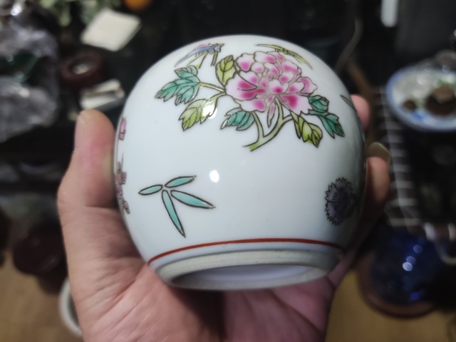 古玩陶瓷創匯期景德鎮粉彩花卉紋大蓋罐拍賣，當前價格228元