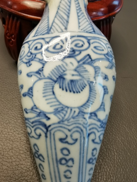 古玩陶瓷嘉慶青花淡描花卉紋壁瓶拍賣，當(dāng)前價(jià)格650元