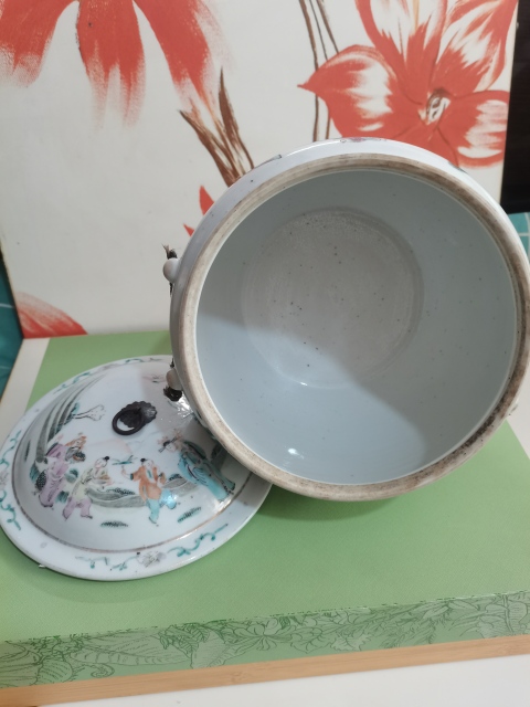 古玩陶瓷清,光緒粉彩人物四系粥罐拍賣,當前價格2800元