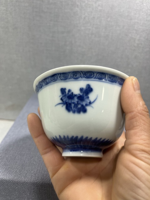 古玩陶瓷清乾隆花卉紋青花杯拍賣，當前價格2800元