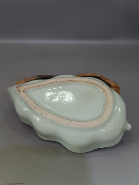 古玩陶瓷青釉樹葉型盤拍賣,當(dāng)前價格0元