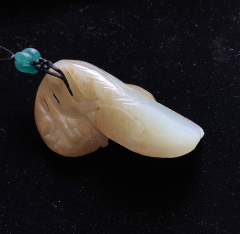 古玩玉器清代和田留皮玉雕瓜墜拍賣,當(dāng)前價格19000元