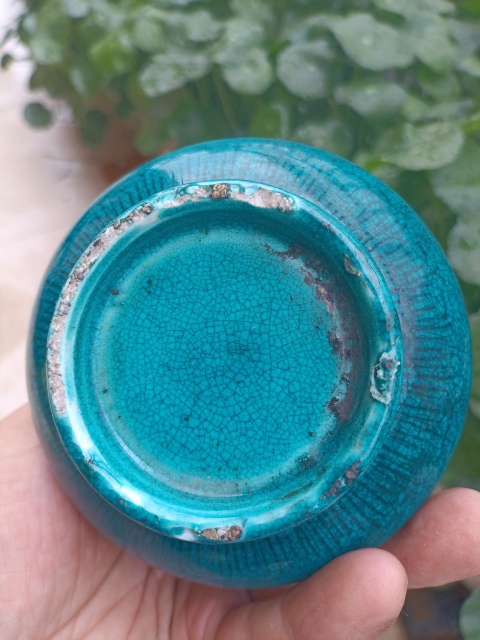 古玩陶瓷孔雀藍釉荸薺瓶拍賣，當(dāng)前價格0元