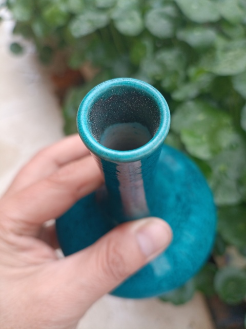 古玩陶瓷孔雀藍釉荸薺瓶拍賣，當(dāng)前價格0元