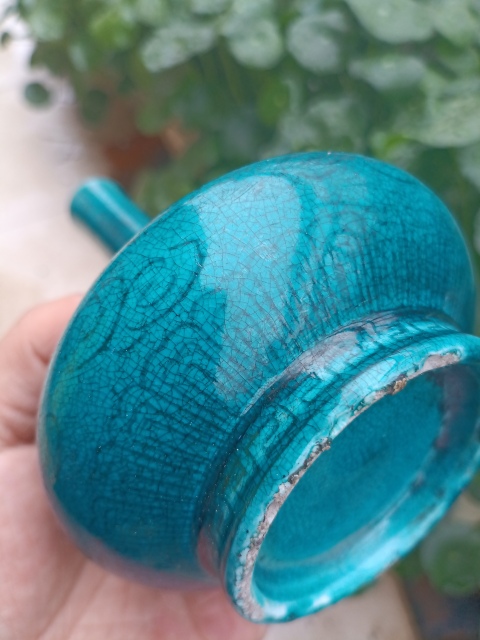 古玩陶瓷孔雀藍釉荸薺瓶拍賣，當(dāng)前價格0元