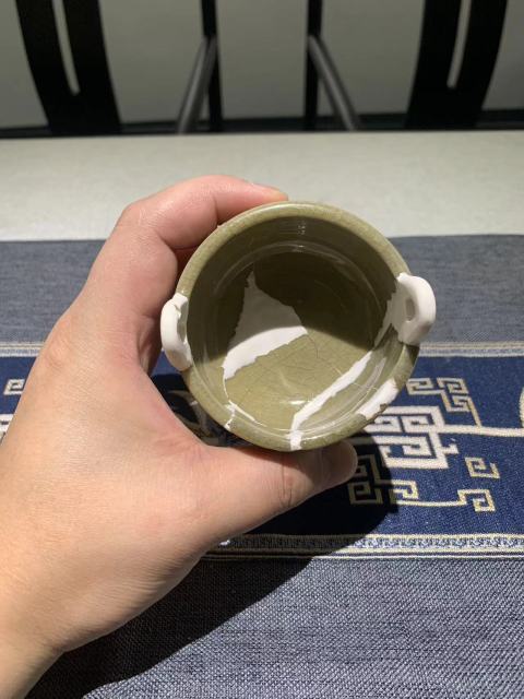 古玩陶瓷實物保真館藏級南宋龍泉青瓷鼎式爐拍賣,當(dāng)前價格2980元