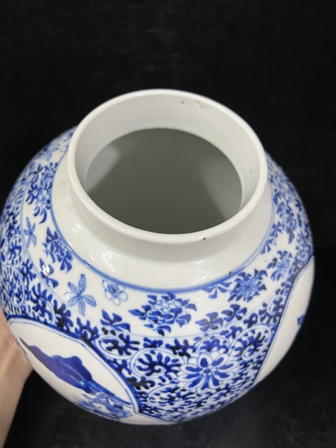古玩陶瓷清晚期青花花卉開窗人物花鳥罐拍賣，當前價格6800元