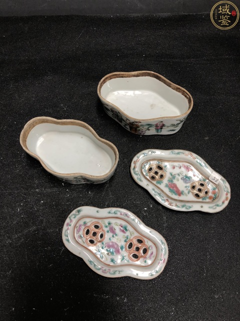 古玩陶瓷清 粉彩五子奪魁海棠型刨花缸 一對拍賣,當前價格3500元