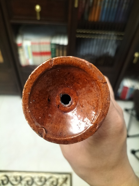 古玩陶瓷褐釉燈臺(tái)拍賣，當(dāng)前價(jià)格180元