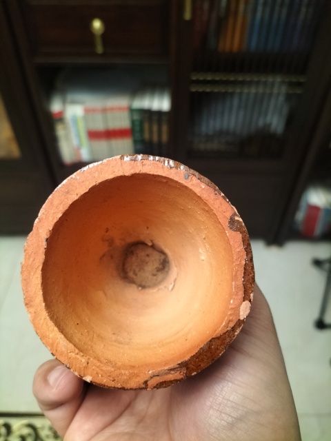 古玩陶瓷褐釉燈臺(tái)拍賣，當(dāng)前價(jià)格180元