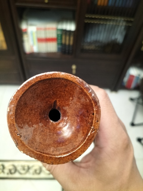 古玩陶瓷褐釉燈臺(tái)拍賣，當(dāng)前價(jià)格180元