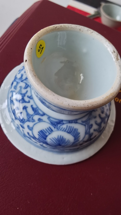 古玩陶瓷清中期青花纏枝蓮貢盤拍賣,當前價格1580元