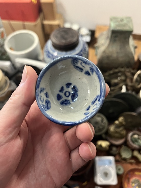古玩陶瓷清代青花小酒盅拍賣,當(dāng)前價(jià)格199元