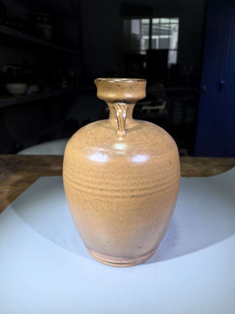古玩陶瓷耀州窯茶葉末釉雙系花澆拍賣,當前價格13000元