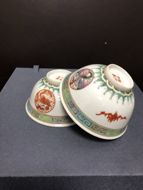古玩陶瓷粉彩龍鳳紋蓋碗拍賣，當前價格900元